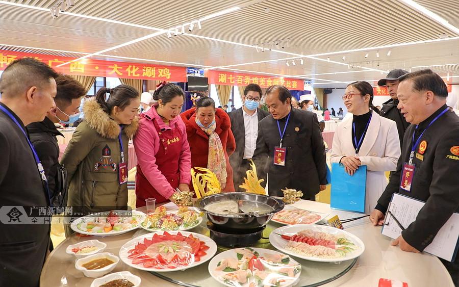 公司廚藝大賽與小巷美食探險之旅