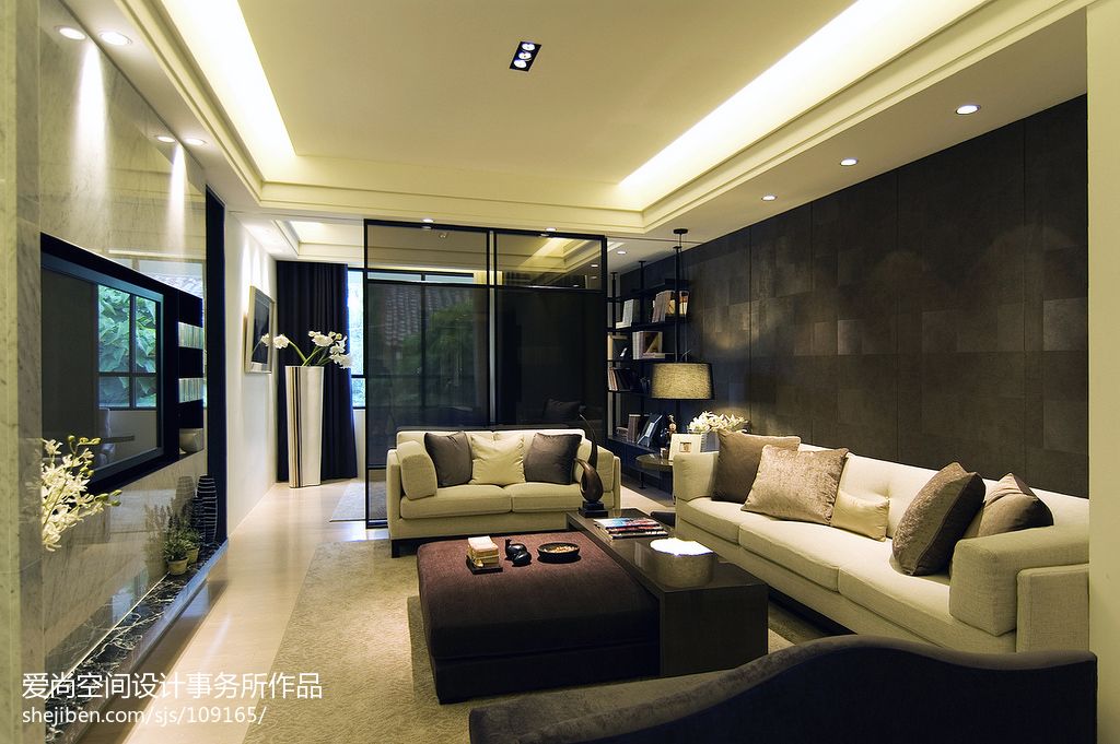 現(xiàn)代裝潢藝術(shù)之旅，自信成就感的理想生活空間打造